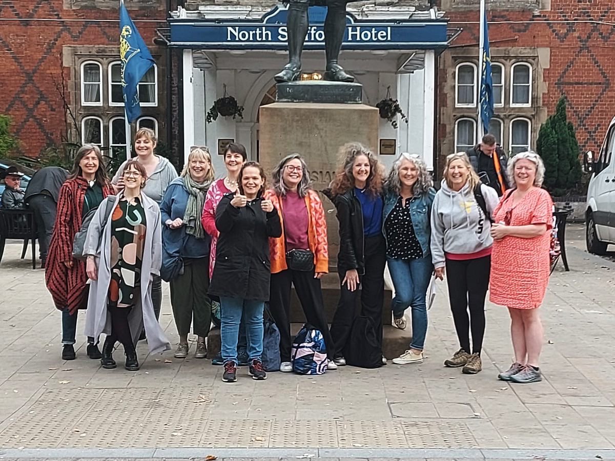 BevIillo's tweet photo. What a fantastic bunch of strong, creative women, using their practice to benefit communities &amp; tell unheard narratives 👏 To be in the same company &amp; thinking space as Matt Smith, Paul Scott and Jacqueline Bishop 🤯 @UlsterUniPhD #uuceramics #practicebasedphd #BCB #illustration https://t.co/24PwnH9UFw