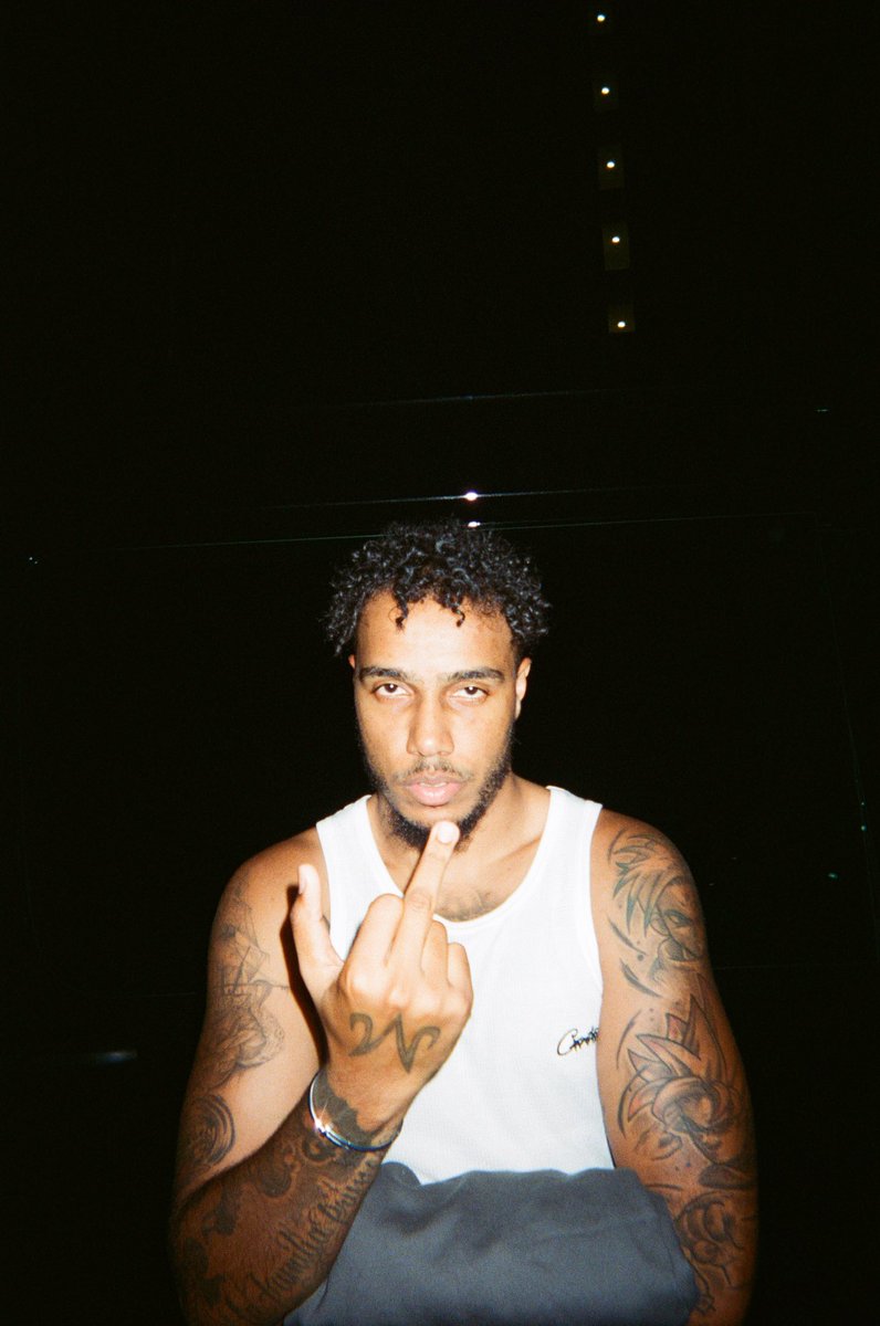 NiyazUE's tweet photo. AJ Tracey by me 🎞  @ajtracey https://t.co/bQwvUI1Bj7