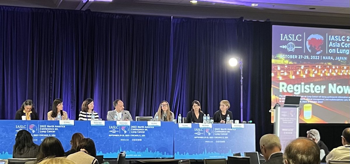 Kicking off #NACLC22 with a great session - virtually on @IASLC platform and here in person. Case discussion w/ Drs. Tina Cascone, Nisha Mohindra, Aliya Husain, @HosseinBorghaei, @jdoningtonmd, Marianne Davies and @jillfeldman4 got to all of the issues physical and emotional.