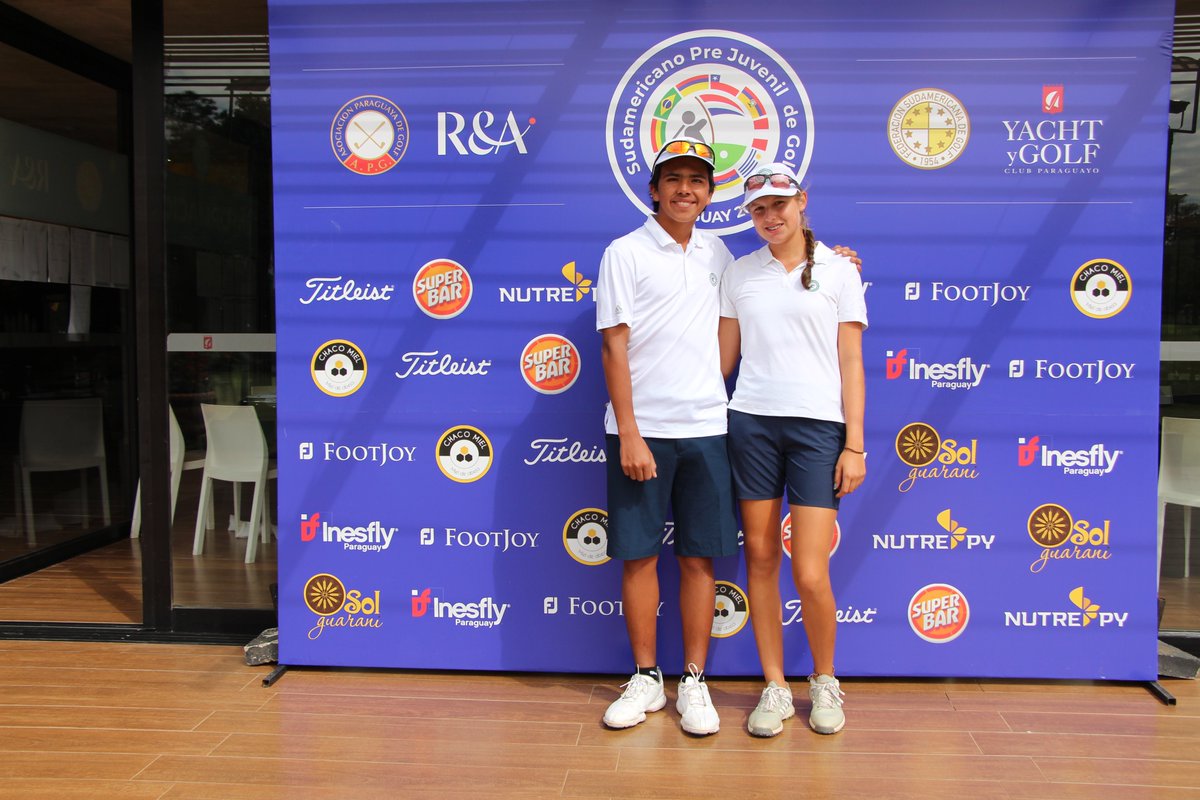apgolfoficial's tweet photo. ➡️ Por su parte el equipo colombiano integrado por, Daniela y Jorge Páez, está al acecho para recuperar el liderazgo, sitial que lo tuvo al final de la primera jornada y que luego lo perdió ante Zignaigo-Tello de Perú. https://t.co/Hes3zA5GPE