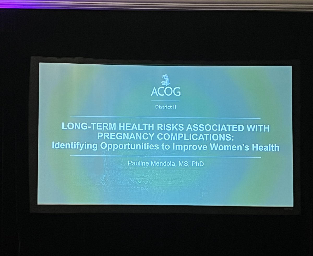 DWellsMD2023's tweet photo. Great start to the morning at #ACOGD2 annual meeting! Caught up with a great mentor, Dr. Ascensio… now time for a day of lectures. #WomensHealth #OBGYN #ACOG #MedTwitter #medstudenttwitter https://t.co/uRz6WJXh4o