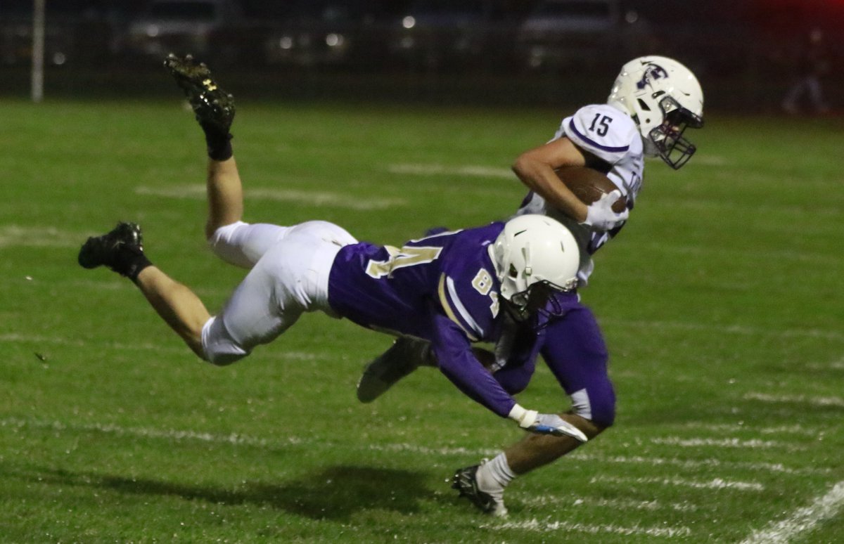 FINAL: <a href="/scc_titans/">SCC Titans</a> 49, Eagle Grove 14.

The Titans (3-2, 2-0 in Class 1A-District 2) shook off a rocky start, before rattling off a 36-point run to overcome the drizzle and the Eagles (1-4, 0-2 district) on Friday evening at Gene Hinrichsen Field in Eagle Grove.

#iahsfb