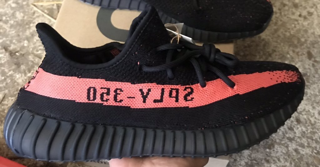 One_To_Cop's tweet image. 👉 Yeezy 350 Core Black ⚫️🔴

All Size 📏

#sneakers #resell #discord #marketplace #sneakersaddict #sneakershead #nikesneakersformen #sneakersforsale #pourtoi #fyou #foryou #tiktok #twitter #instagram