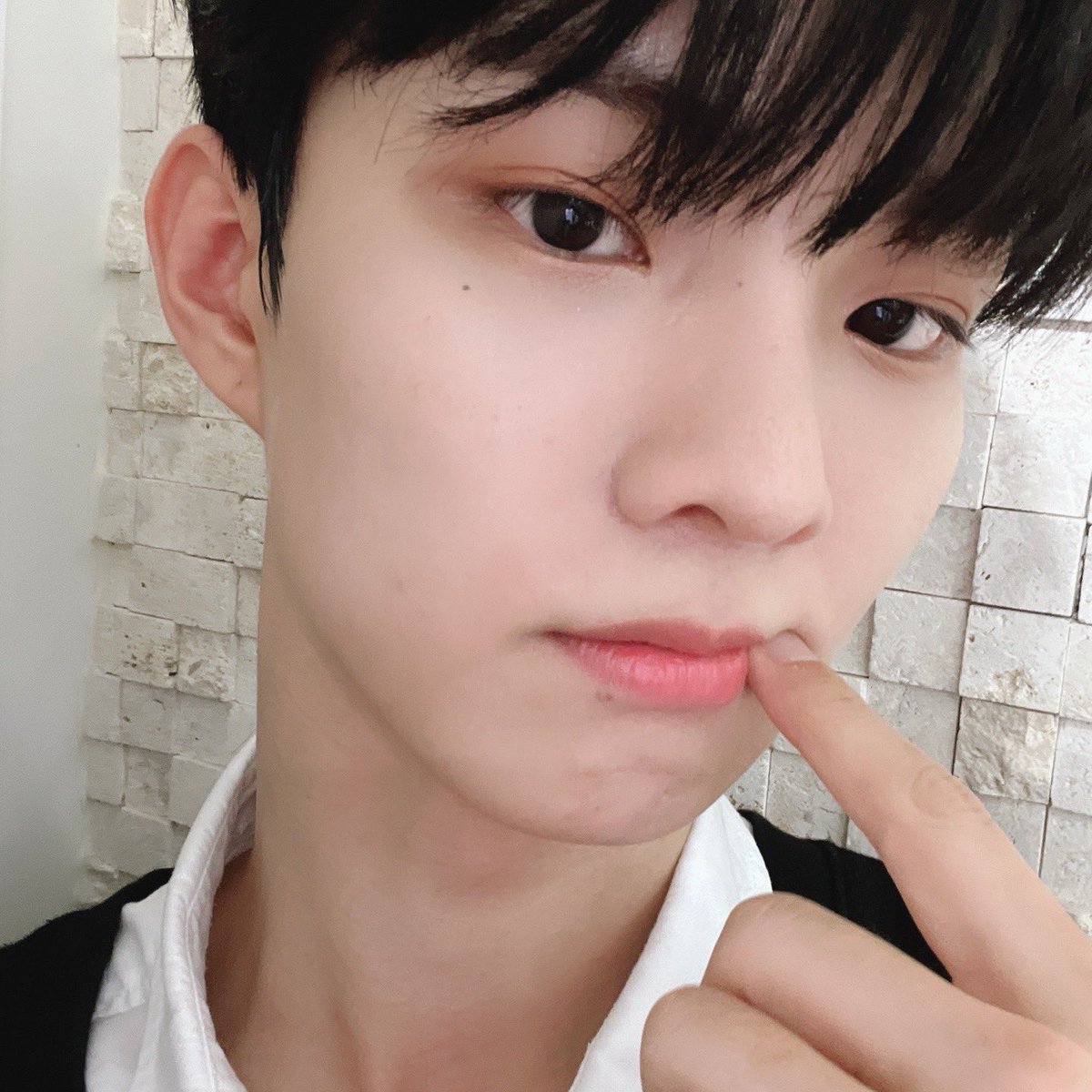 kiss  me  #NewProfilePic