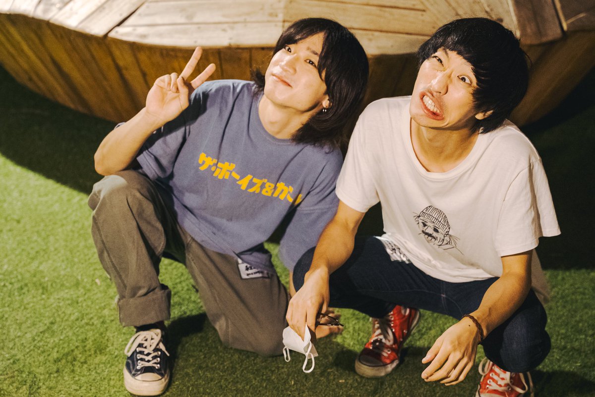 wtnb_sng_215's tweet photo. 広島の端っこ山奥で、歴史がほんの少し動いた瞬間に居合わせれた気がした。子供が走り虫が止まり歌を歌って、最後みんなで片付けた。武田高校ののぶこ先生が来てくれて数年ぶりに会った、相変わらず厳しくて優しかった。今日話した人みんな優しかった、トモビオやばい。明日の西条公会堂も、絶対やばい https://t.co/cficqkB8qI