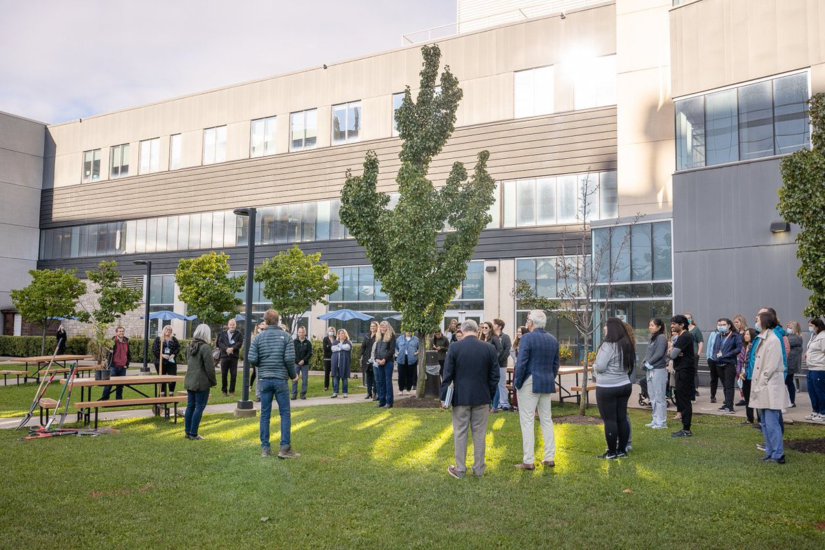 PEACH_HealthON's tweet photo. PEACH Health Ontario co-founded the new Trees for Health initiative with @CdnTreesforLife &amp; partnered with 6 amazing orgs. We launched our Health Care Forest at the Hamilton General Hospital &amp; will be planting 800k trees: one for each healthcare worker in Ontario. #TreesforHealth https://t.co/KKQFhWTYOg