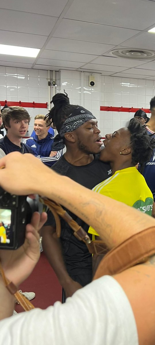 fullsendaj's tweet image. #sidemenCharityMatch