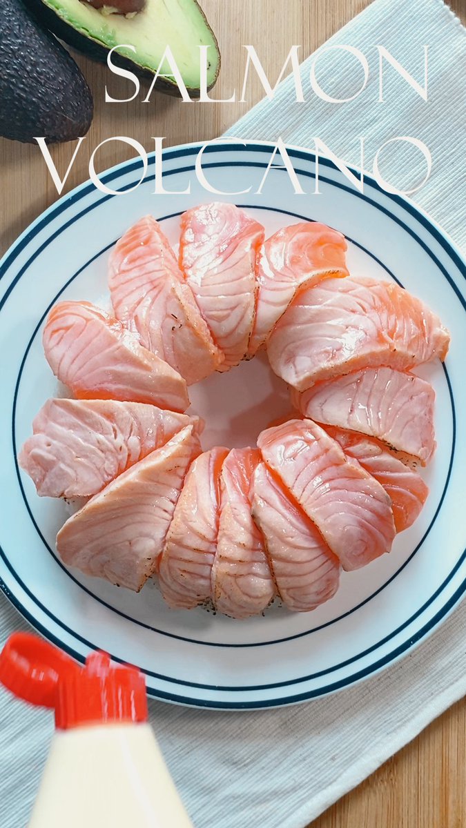 รีวิวอร่อย on Twitter "🌋 Salmon Volcano อลังมากกกก เสิร์ฟให้ทานมีว้าว
