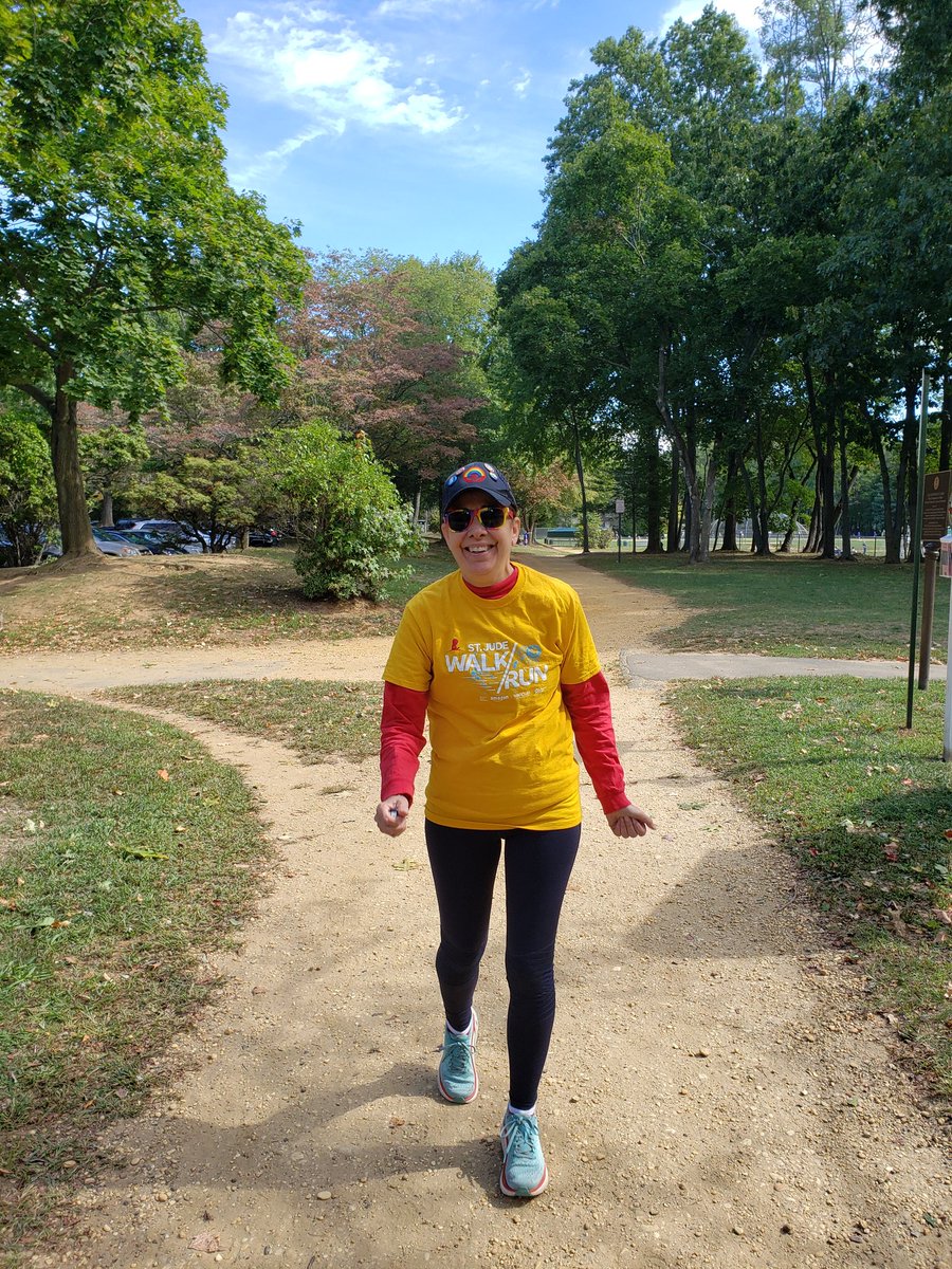 SandyTGT's tweet image. Chilly but sunny and glad to be out here supporting #stjudewalkrun @TatCamacho @LeahDevlin11 #R400community