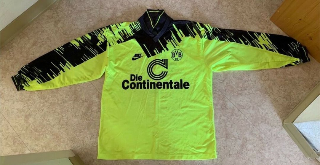 SwapperJersey's tweet photo. @FutbolShIrTALIA @FootieShirtz @kwinkinis @C_S_G_B @shirt_fan @sounds2move @chewzo14 @Bellissimoshirt @10stan1981 @SustainableArch @FootballShirtC2 This beauty but with some permanent marker on the back 🫤 https://t.co/Xj2XGon2jF