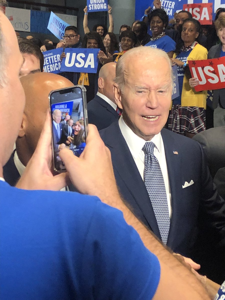 Skotch73's tweet photo. We got to meet Joe Biden and hear him speak at the NEA BOD meeting! @NEAToday @NYSUTWNY @nysut https://t.co/IHtMMSfmIG