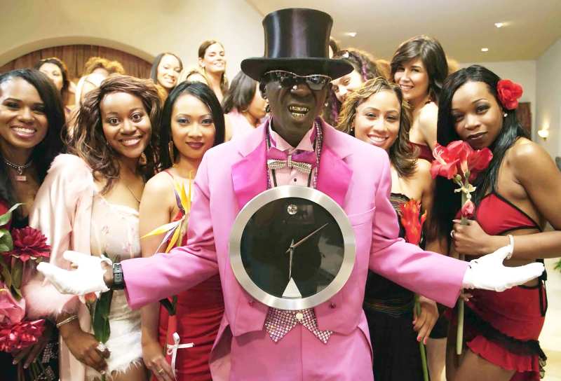 SinclairOTS's tweet photo. Just a friendly reminder that 16 years ago 100's of women were competing for this dude's affection 🤦🏾 #FlavorofLove https://t.co/VoNoBNCq0t