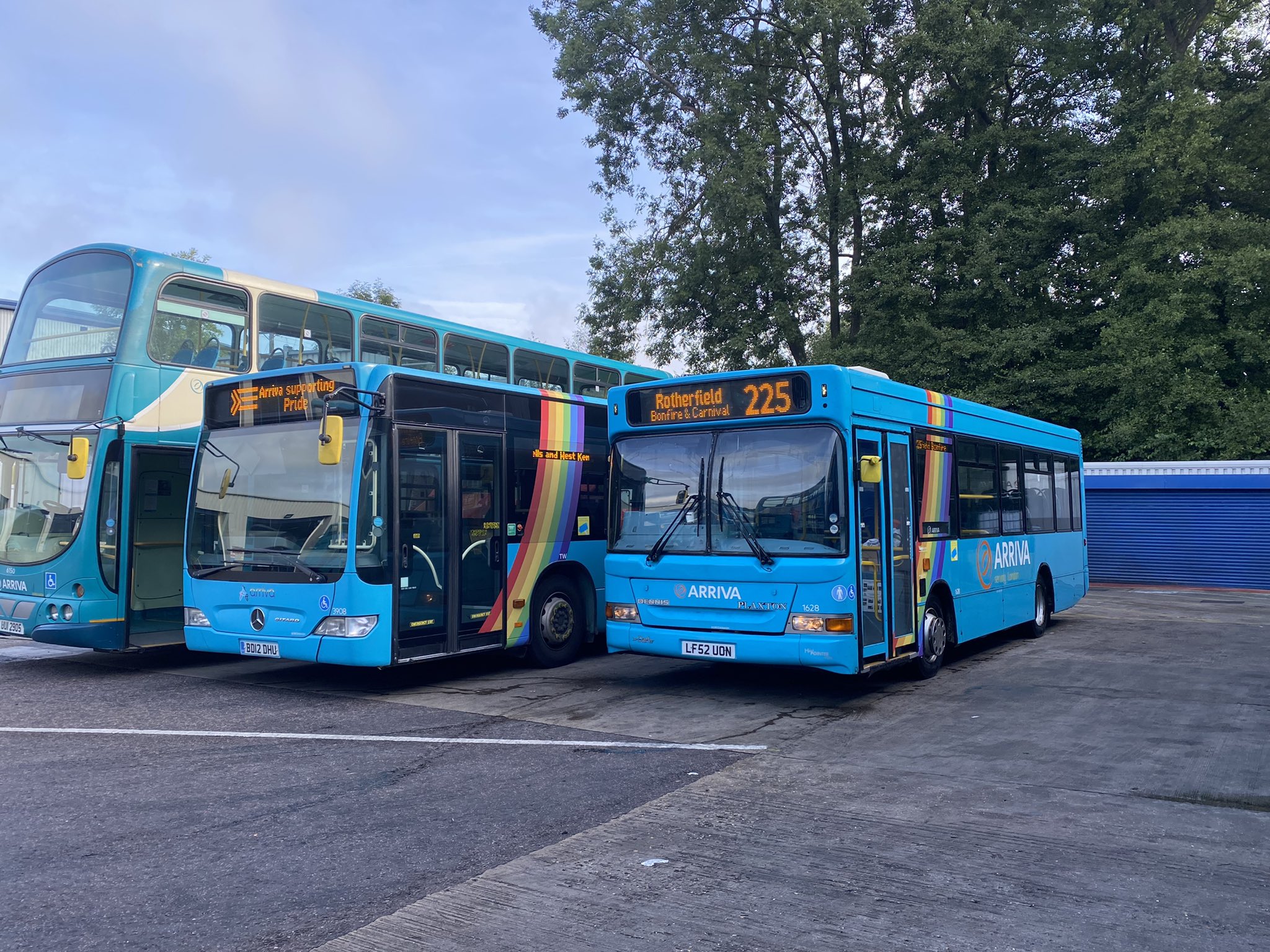 Arrivabus7 on Twitter "A nice day out with DanBHardcastle running