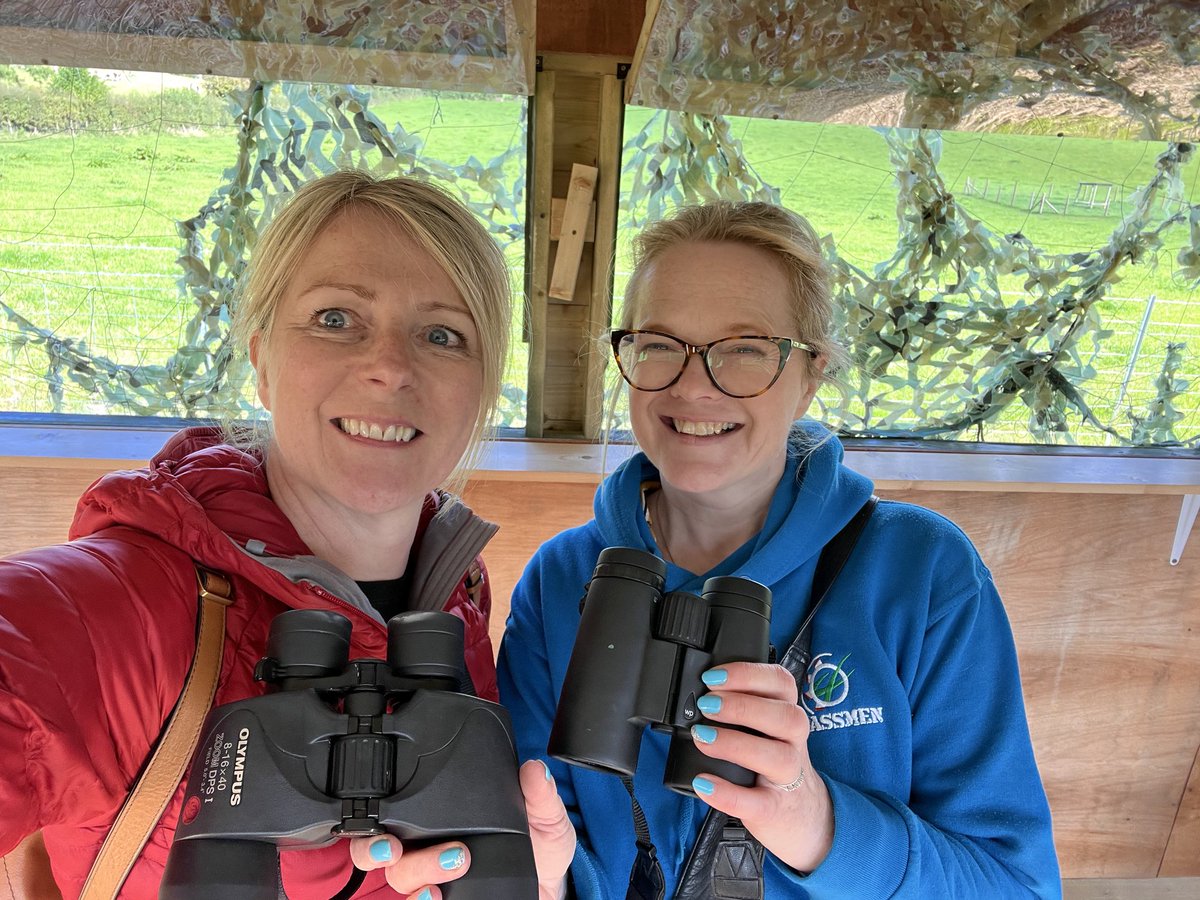 lstrutt's tweet photo. What a #Friendship50 adventure with my friend @dougalhorse at The Red Kite Retreat in #CountyDown! It’s been such fun learning about #conservation, the stunning beauty of the #RedKites in motion #Buzzards & @RSPBNI https://t.co/BIvwAe1ecP
