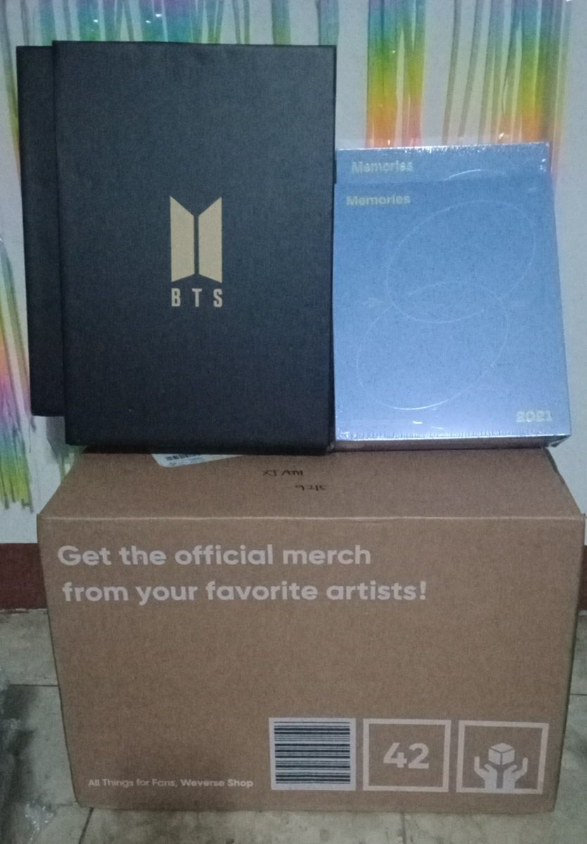 BITSouthPH's tweet photo. #BITSPHUpdates
Box 42 arrived today 😊
•BTS Luckybox
•BTS Merch Box 8
•Enhypen Manifesto PC and Tin Case
•Memo 21 dvd
•JITB Arson Candle
•BTS lyrics Inside
*Please give us time to sort/pack all items for shipping this week🤗
will post extra onhand items available https://t.co/woleswxdNe
