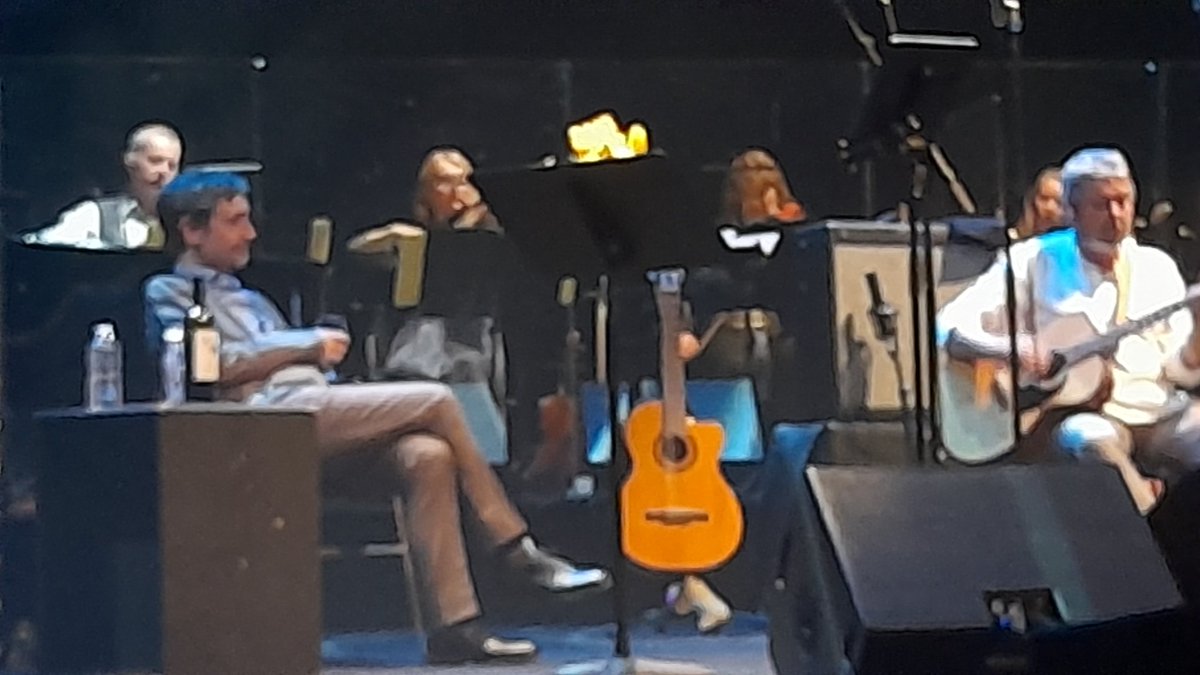 hannoncom's tweet photo. BIG shout out 2 all @divinecomedyhq crew 4 amazing work on the #citedelamusique gigs in Paris this week!! Thanks guys ❤️❤️ #neiler @andrew_skeet @ianaccordion @toshflood @Tweller693 @simonlittle #bigjohnevans #berquinn @johnnytourbloke @NatalieDepace @wkennedytm #LucyW #ChrisW https://t.co/XvewfXpMC4