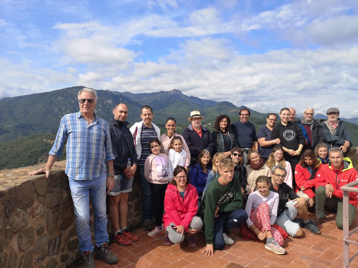 periodistes_cat's tweet photo. Fantàstica visita guiada al Castell de @montsoriu i a l'espai Cabrera del @museumontseny! Gràcies a tots els q heu vingut, i al @comarcaselva, al Patronat del Castell, a en Kim Mateu i a la Montse Codina x organitzar-ho tot tan bé! 🙌🏻
Fotos: Kim Mateu, Jordi Ribot, Anna Estartús https://t.co/vQ8eR7B5Bn