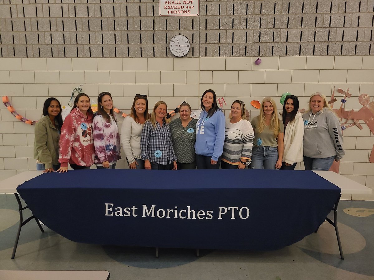 EMorichesES's tweet photo. Thank you to our PTO and volunteers hosting the Summer Reading Ice Cream Celebration! @EMorichesMS @eastmorichespto @EastMorichesSD https://t.co/ohPEe36ij4