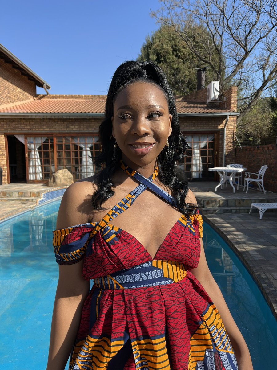 zeeroyy's tweet photo. Just a proud Zulu woman

#zulunation #zulugirl #intombiyomzulu https://t.co/zlGcEgNw9U