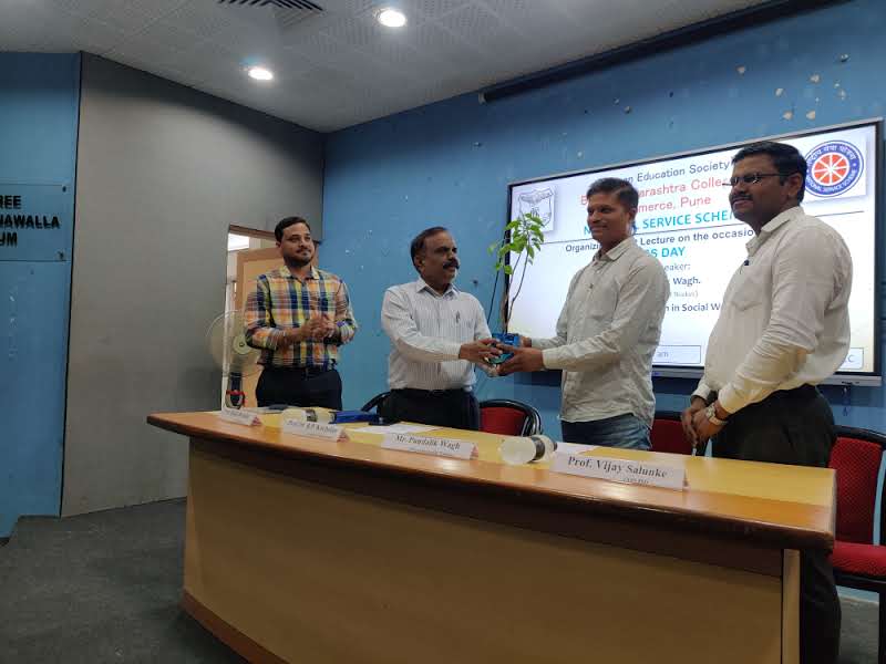 BmccNss's tweet photo. 53rd nss day celebration
Guest of honour - Pundalik wagh 

#nssday2022 #NSS https://t.co/o0NgG117eo