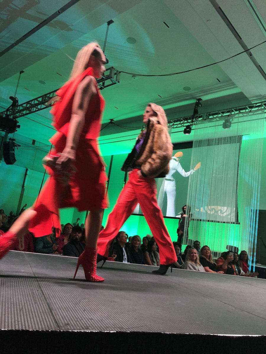 carolineklohs's tweet photo. Thank you @mspmag for an incredible #Fashionopolis event at the @fsminneapolis! 

#minneapolis #mspmag #fourseasons #fashion https://t.co/sA3MiruLXj
