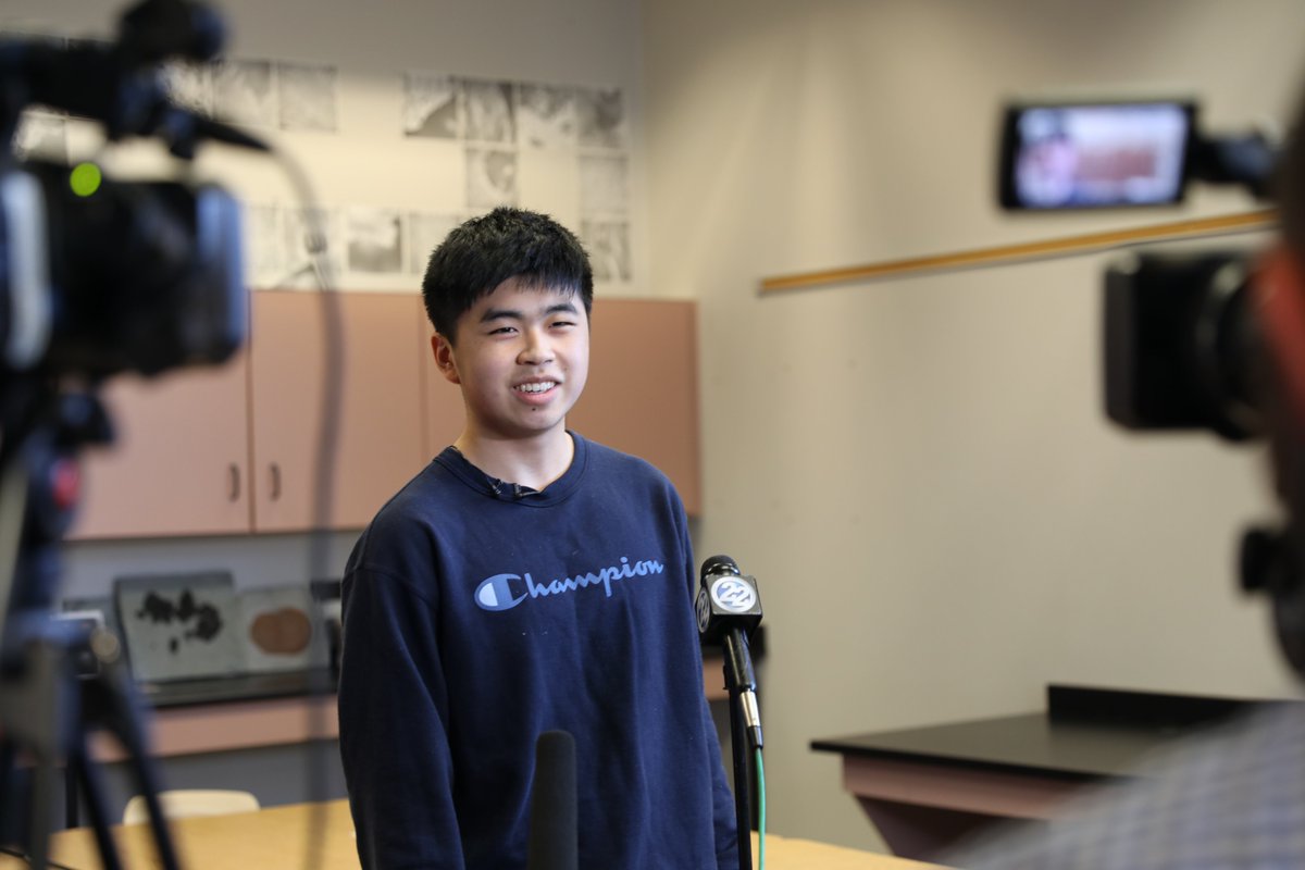 PHMschools's tweet photo. Now this is #PHMExcellence!@PennPride365 JR Felix Zhang is the only student in the WORLD to get 💯 EVERY PROBLEM CORRECT on AP Cal AB Exam 😯✍️🌎Details &amp; watch the TV news stories: https://t.co/EXbDb0uC1c  
@WNDU @WSBT @ABC57News @AP_Trevor @EducateIN @SecJennerIN @reflectiverae https://t.co/B8Wfmix1FW