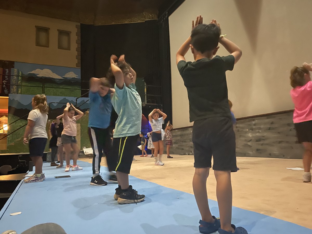 CaPAAofNEPA's tweet photo. Saturdays feel a lot more special with our CaPAA Kidz back in the theater! ❤️
Arf! rehearsals have begun! Performances for the Fall Triple are November 10-13!
.
.
.
.
.
#kids #capaa #theater #education #dance #sing #act #fun #learn #weekends #musicaltheater #scranton https://t.co/UgVZhWZnwd