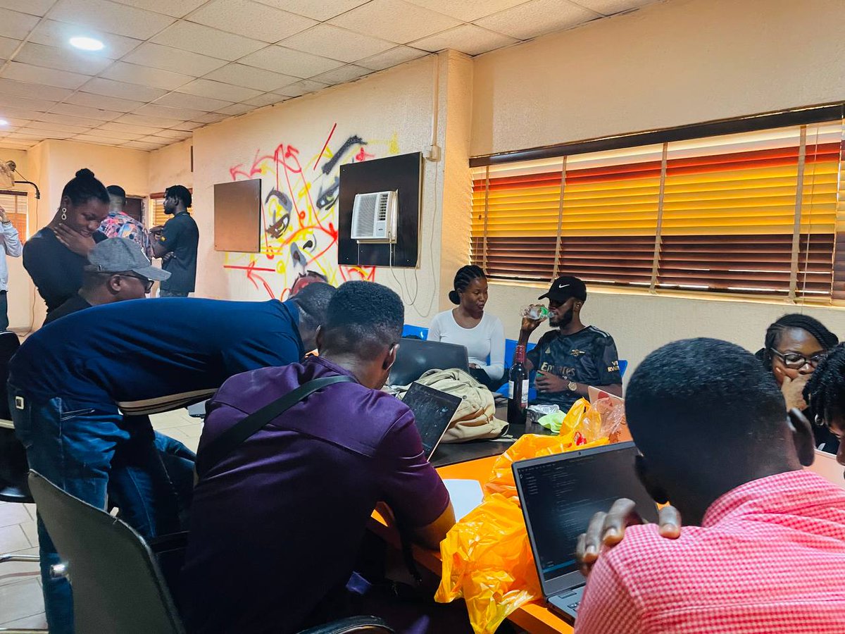 GdgEnugu's tweet photo. Some pictures from <Code/Jam> happening currently at Dreams Hub Ogui Road.

#CodeJam22 #Enugu https://t.co/3U8YiSIHYj