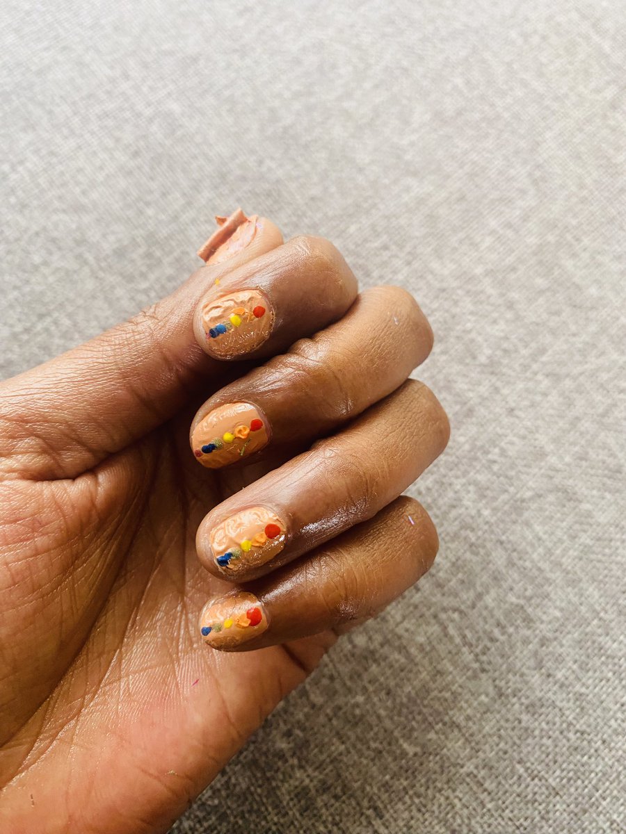 SinazoYolwa's tweet photo. Somebody pray for me coz what I wanted vs what’s on my nails right now?? It’s a spiritual attack mos 😭 https://t.co/nEUijylkpj