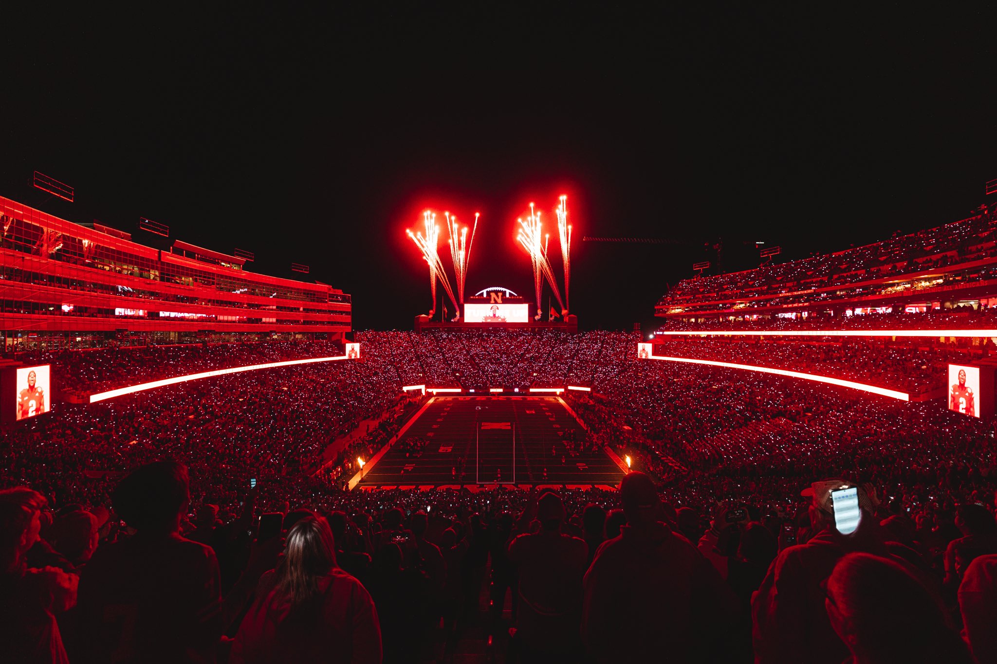 nebraska-football-on-twitter-night-games-at-memorial-stadium-we-re