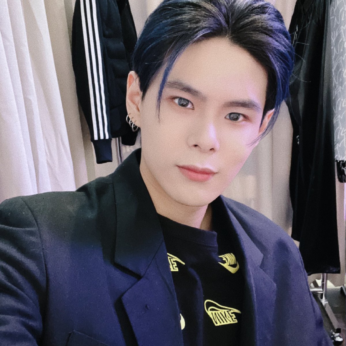 DIOS__Official's tweet photo. [📸]

可愛い末っ子JAYです。
今日の公演も楽しかったです🤩

♡✧。°₊·ˈ∗♡∗ˈ‧₊°。✧♡

#DIOS #디오스 #JAY
#KstageO #LiveEvent
#東京 https://t.co/67dTrBFoC4