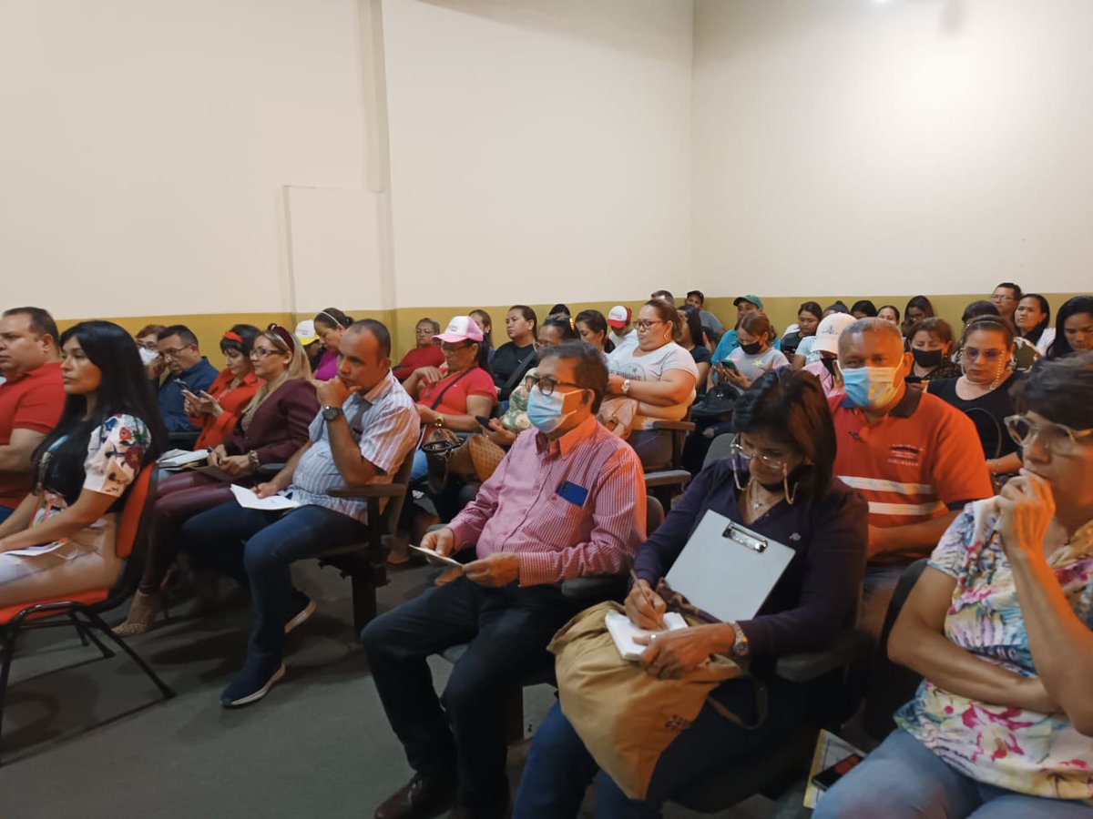 MovIntelGuarico's tweet photo. En el marco del Congreso Nueva Época Capitulo Guarico, el Mov. Intelectuales Estadal, desarrolló actividad de encuentro, en el Mcpio. Roscio, con el objeto de Organizar, Unir y Sumar, bajo los lineamientos del Pdte. @NicolasMaduro y el Gob. @josemvasquez.
#MundoMultipolar https://t.co/SkEYv3BDFz