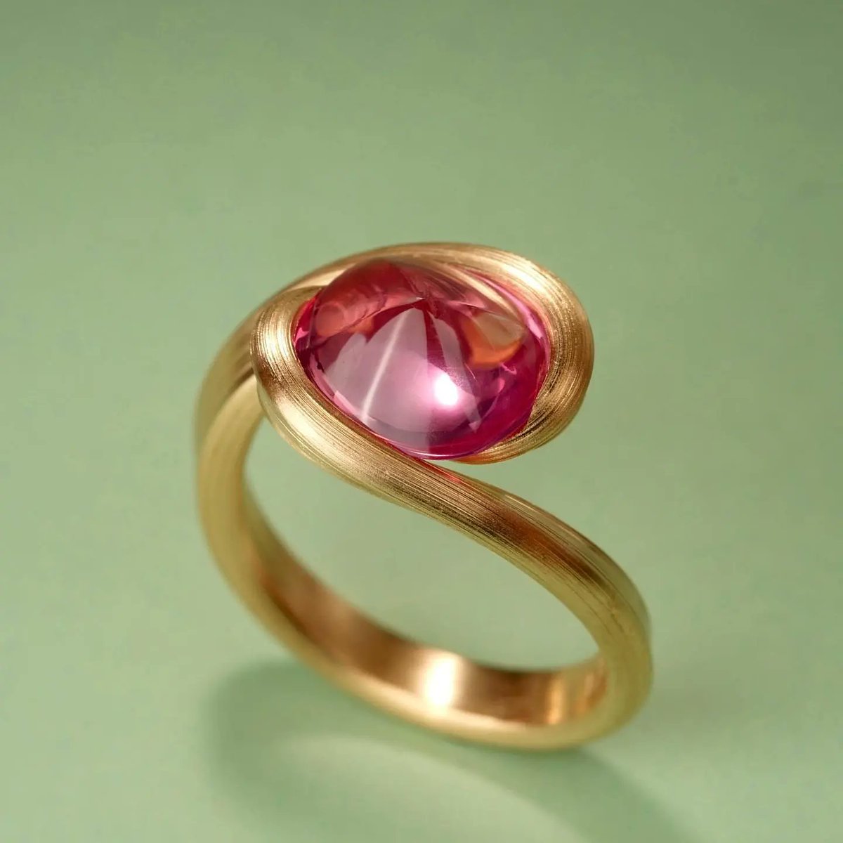 athousandfacets's tweet photo. I think today should be @leenheyne appreciation day.. 
That's it!.. no more words need to be said.. don't you agree? 
.
.
#leenheyne #leenheynejewelry #oneofakindjewelry #madeinnetherlands #finejewelry 
#statementring https://t.co/iDxXjUlRSL