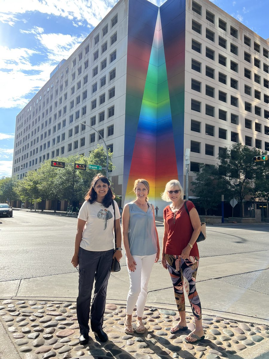 TexasGastros's tweet photo. The TSGE spouse tour is off 🚀 to explore Austin! 🤠 It’s a great day at #TSGE2022! Shout out to @austindetours for taking our crew around. https://t.co/IC7QOkPRul
