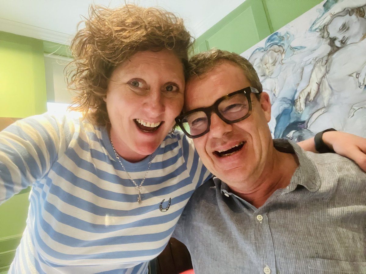 samandshauna tweet media