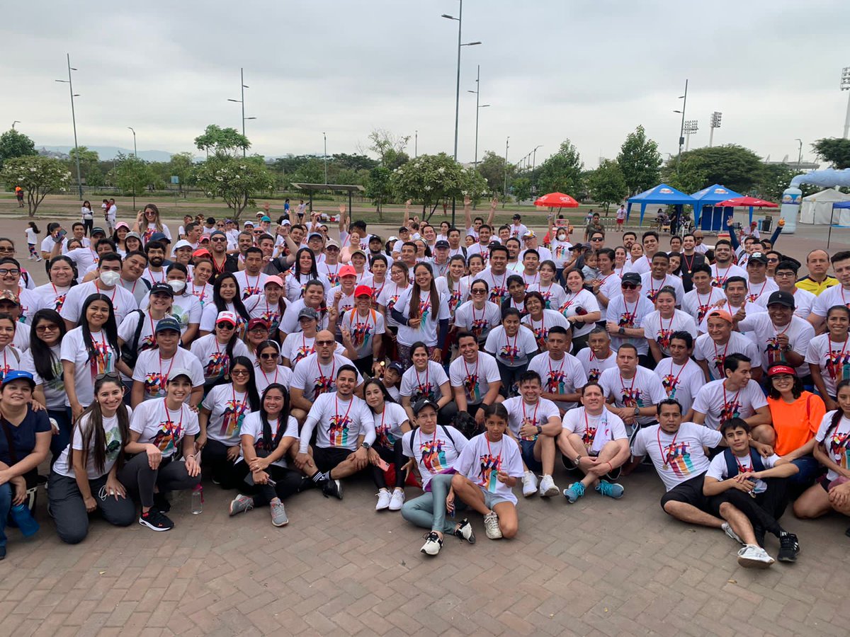 interagua's tweet photo. ¡Cerramos con broche de oro nuestra #SemanaDeLaSeguridad en la carrera #RunForDiversity! 👷♂️👷 En #Veolia corremos para brindar esperanza y oportunidades a más personas, por lo que todo lo recaudado el día de hoy será donado al banco de alimentos. https://t.co/1WwXCF9AgJ