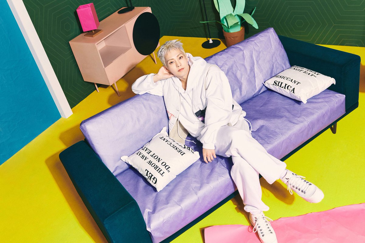 WithXiuSoo_'s tweet photo. Kim Minseok puede estar solo respirando que va a ser igual de lo más hermoso que existe 💗

BRAND NEW TEASER 7
#XIUMINDebut_D1
#XIUMIN_BrandNew https://t.co/TJvT5Y7Qmw