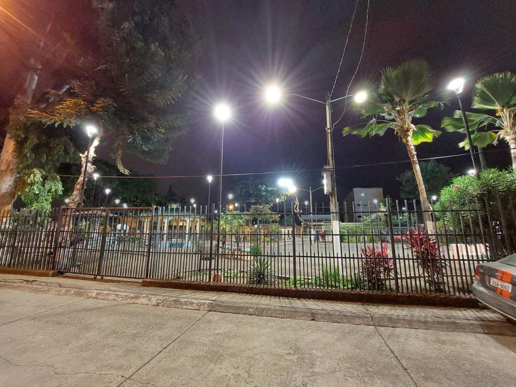 Alcaldía Guayaquil on Twitter "Realizamos trabajos de implementación de iluminación LED en