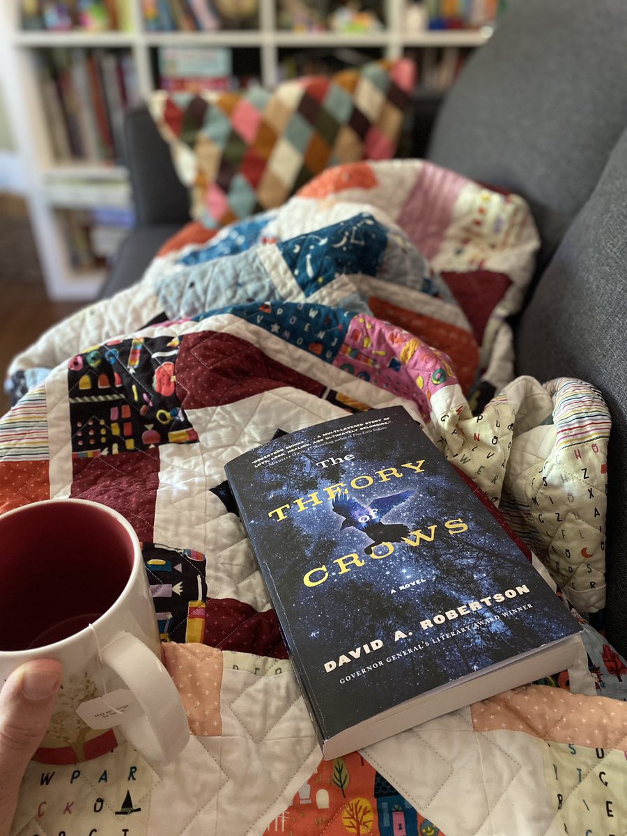 hmricks74's tweet image. Saturday slow with a great book, yummy tea, &amp;amp; a newly finished quilt 👌🏼

#thetheoryofcrows by @DaveAlexRoberts
