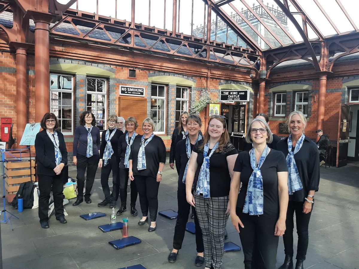 Thank you to everyone who came to enjoy our two sets at @svrofficialsite Severn Valley Railway in #Kidderminster this afternoon, and for contributing so generously to our fundraising for the @ATSociety! We had a lovely time singing for you all 😊🎶 #allaboard 🚂