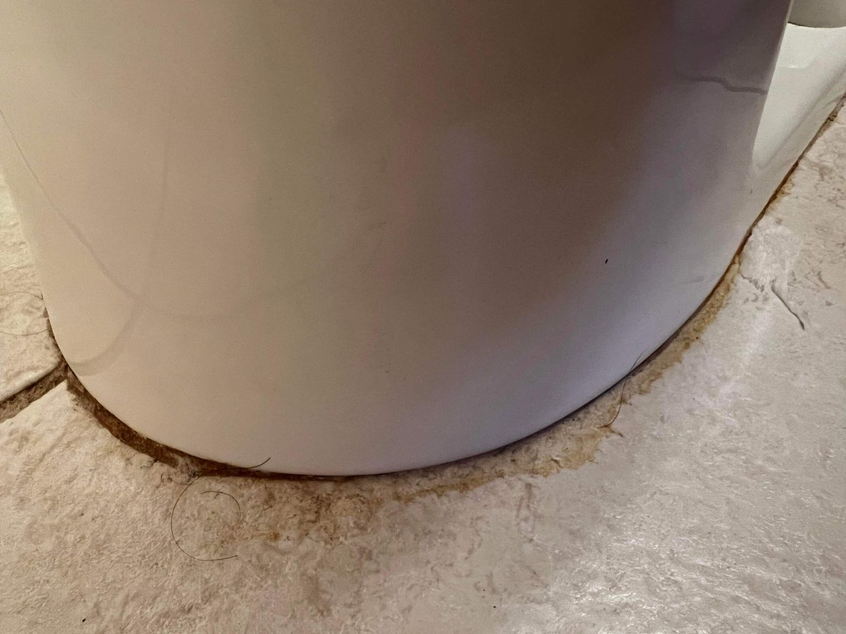 DanSantillo's tweet photo. @TUIUK here are some more pics of our substandard villa that TUI have refused to move us from according to the TUI rep here https://t.co/3N8UK5fzeB