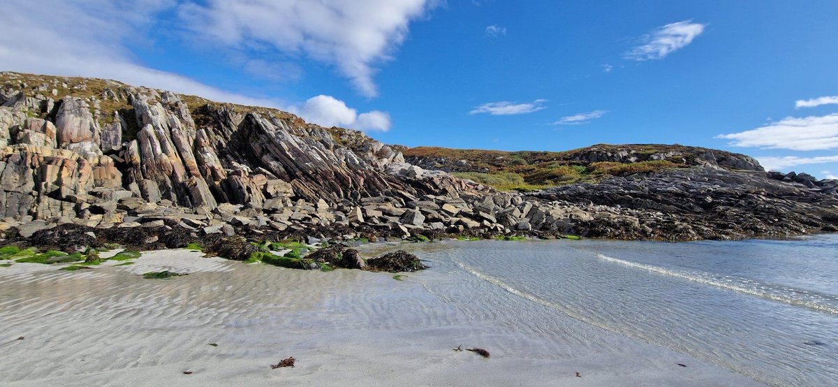 EileanIdhe's tweet photo. #dayoff #relax #uisken #kintra #rocks #geology #rossofmull #mull #scottishisles #livingthedream https://t.co/t8gkxgiwMZ