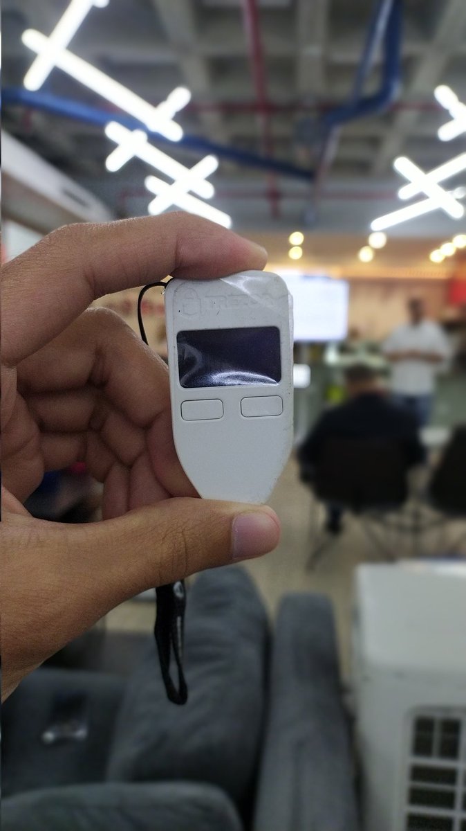 soydechacao's tweet photo. Al fin puede decir que tengo un Bitcoin

@nest_vzla

#Bitdatavzla

😭😭😭😭😭 https://t.co/maCIw9fLrG