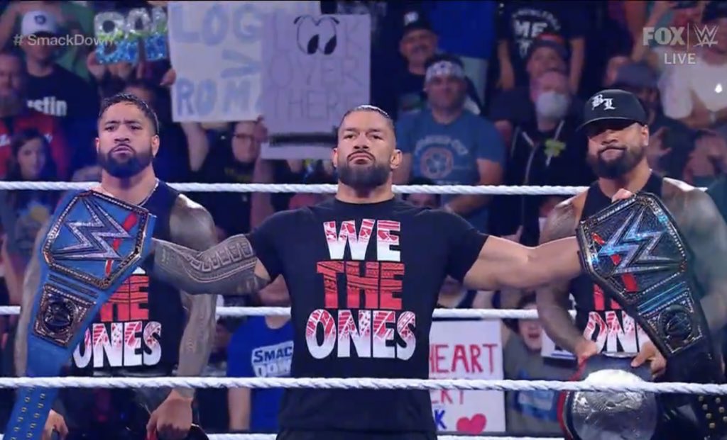 Goldengal88's tweet photo. @WWERomanReigns @WWEUsos @HeymanHustle @WWESoloSikoa @SamiZayn @WWERomanReigns best champion of @WWE #RomanReigns #SmackDAHN #jeyuso  #WeTheOnes i love you Romeo @WWERomanReigns ❤️#TopofThemMountain https://t.co/QpPIuYPLur