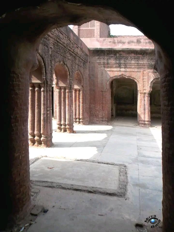 MirzaBa74645981's tweet photo. Birth Place (haveli) Maharaja Ranjit Singh 
Gujranwala https://t.co/Wfbu6DcPpm