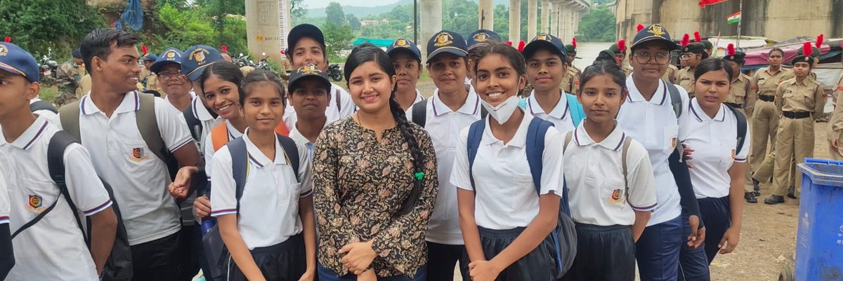 _sufiyaansari_'s tweet photo. Today's river day function ❤️
#ncccadets #shriramgroup #riverday #ishitavisvkarma #cadets 
@HQ_DG_NCC @mygovindia @Alokmotion https://t.co/9OQfmMYJCW