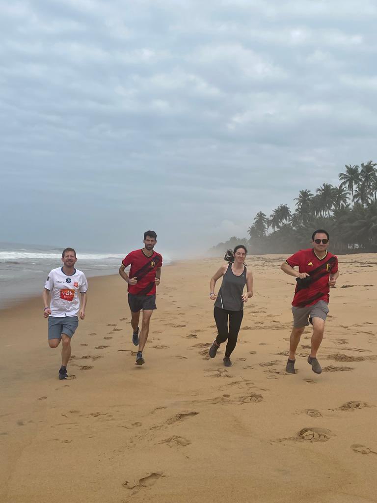 belgiumabidjan's tweet photo. Aujourd’hui, nous avons participé avec une équipe de l’ambassade au Beach Marathon de Port-Bouet/ Bassam pour soutenir la protection nos espaces marins https://t.co/cUeIgMDwTR