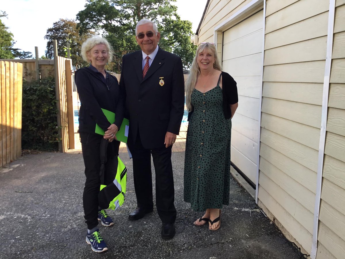 dawlishwalk's tweet photo. And the Dawlish Walking Festival 2022 begins! The Welcome Walk started at the entrance to Oakcliff Holiday Park this morning after being officially opened by Cllr John Petherick, Chairman Finance and General Purposes Committee, and former Mayor of Dawlish Town Council. https://t.co/4HN8AJiBb9