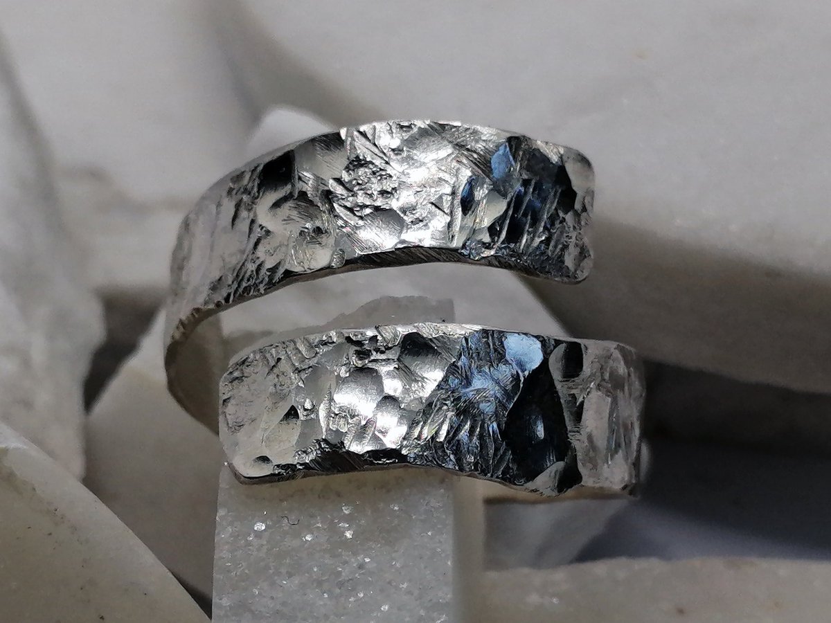 robioates's tweet photo. Excited to share the latest addition to my #etsy shop: Brutalist, "Uncovered Artefact / Ancient Battle" Chunky Textured 925 Sterling Silver Ring. Hammered and Cratered. https://t.co/0Mh5lwEXN4 #silver #steampunk  #brutalist #recycledmetal #sterlingsilver https://t.co/g651DCMqNO