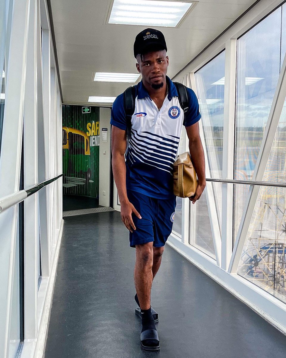 azamfc's tweet photo. #ArrivedSafely Kikosi chetu kimeshawasili salama jijini Dar es Salaam jioni hii, kikitokea Ndola, Zambia kilipokwenda kucheza na TP Mazembe.

#weareazamfc #timuborabidhaabora https://t.co/RhLg0iAxB0